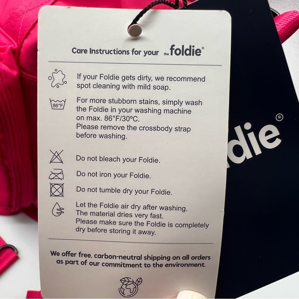 NWT Foldie Travel Tote - Pink - Picture 9 of 9